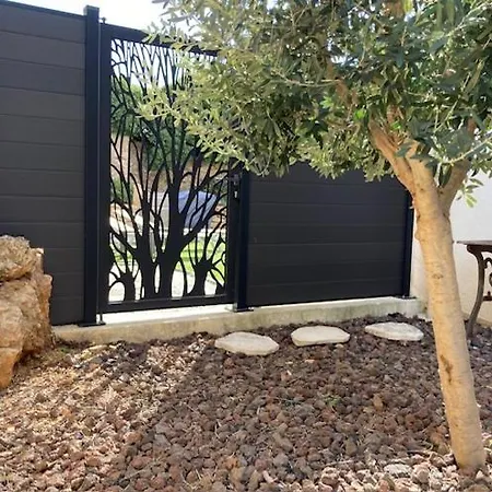 Le Jardin De Flo A Apartment