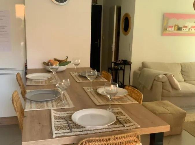 Le Jardin De Flo A Apartment *